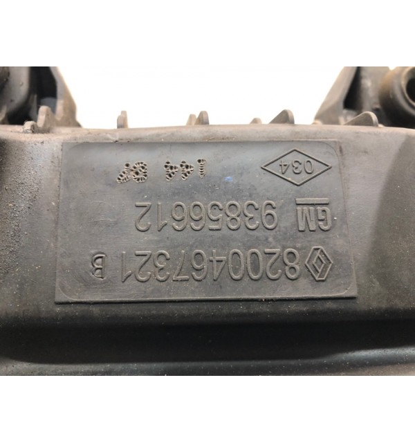 Корпус воздушного фильтра бу для Nissan Primastar  2.0 DCi,  2007 г. бу контрактные купить в Спб