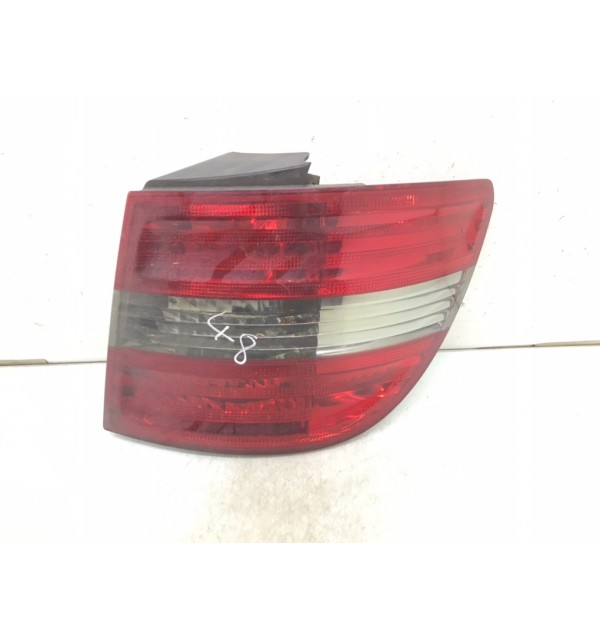 Фонарь задний правый бу для Mercedes B W245 2.0 CDi,  2006 г. бу контрактные купить в Спб