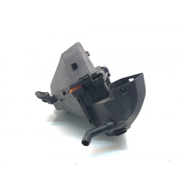 Корпус воздушного фильтра бу для BMW 3 E90/E91/E92/E93 2.0 TD,  2009 г. бу контрактные купить в Спб