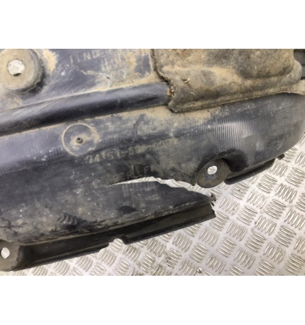 Защита арок передняя левая (подкрылок) бу для Honda CR-V  2.0 i,  2004 г. бу контрактные купить в Спб