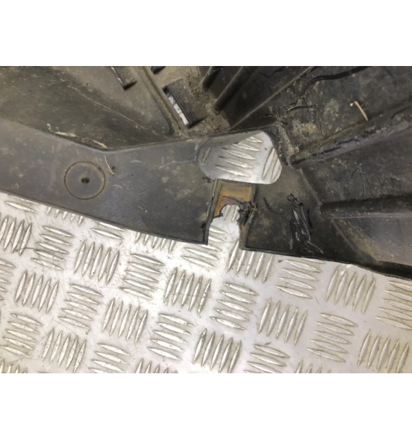 Защита арок передняя левая (подкрылок) бу для Honda CR-V  2.0 i,  2004 г. бу контрактные купить в Спб