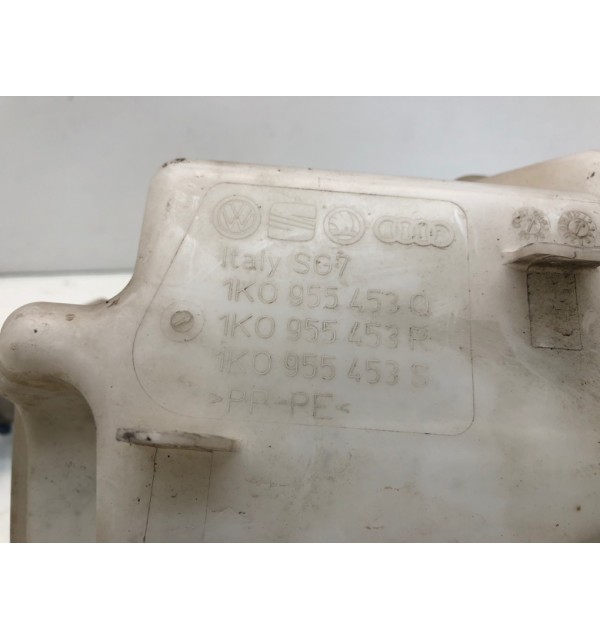 Бачок омывателя бу для Seat Leon  2.0 TDi,  2008 г. бу контрактные купить в Спб