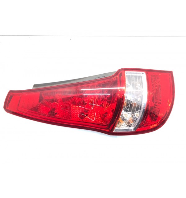 Фонарь задний левый бу для Hyundai i30  1.6 i,  2009 г. бу контрактные купить в Спб