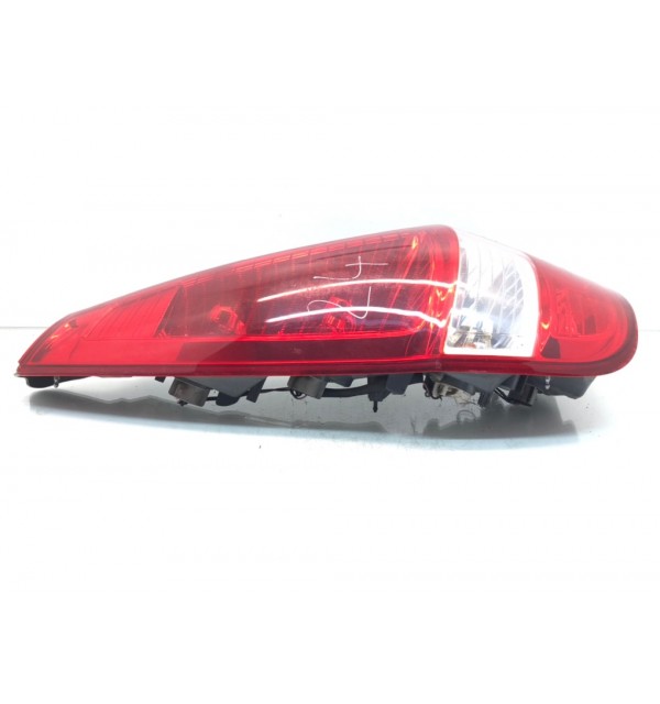 Фонарь задний левый бу для Hyundai i30  1.6 i,  2009 г. бу контрактные купить в Спб