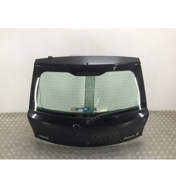 Крышка багажника бу для Fiat Punto 2 1.9 JTD,  2002 г. бу контрактные купить в Спб