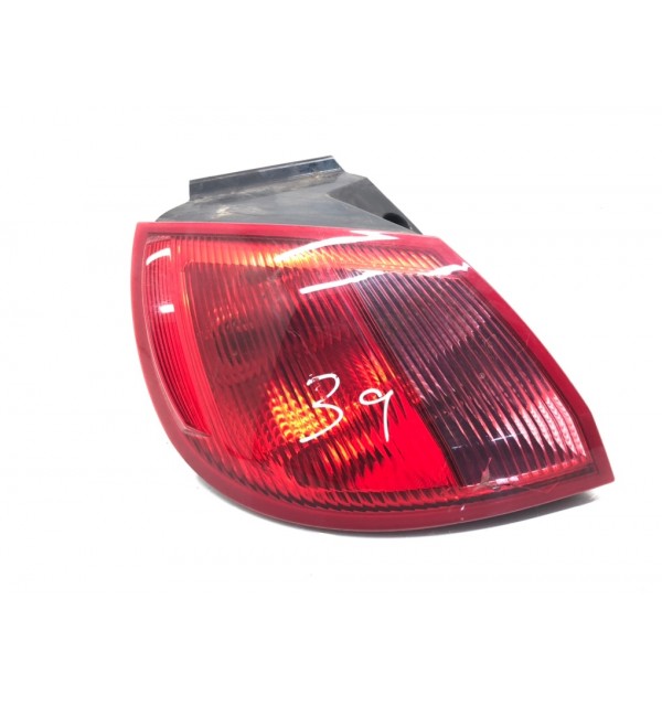 Фонарь задний левый бу для Mitsubishi Colt  1.1 i,  2008 г. бу контрактные купить в Спб