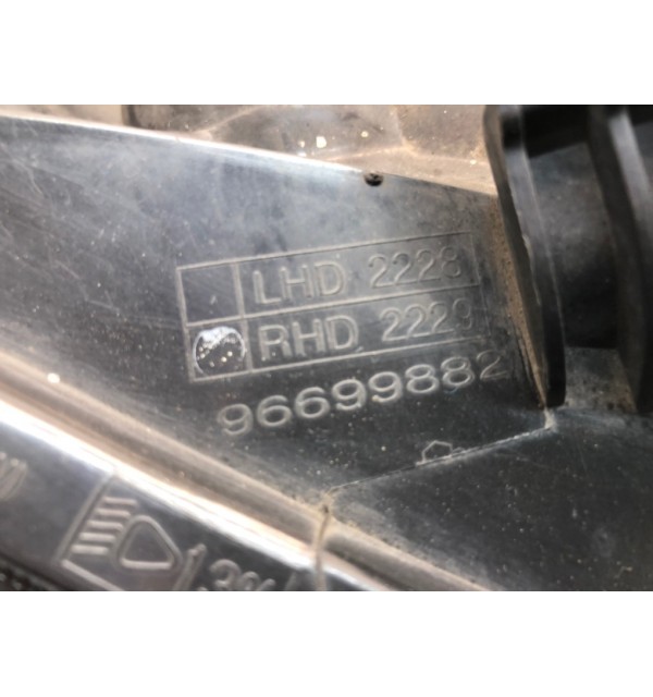 Фара правая бу для Opel Antara  2.0 CDTi,  2007 г. бу контрактные купить в Спб