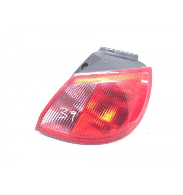 Фонарь задний правый бу для Mitsubishi Colt  1.1 i,  2008 г. бу контрактные купить в Спб