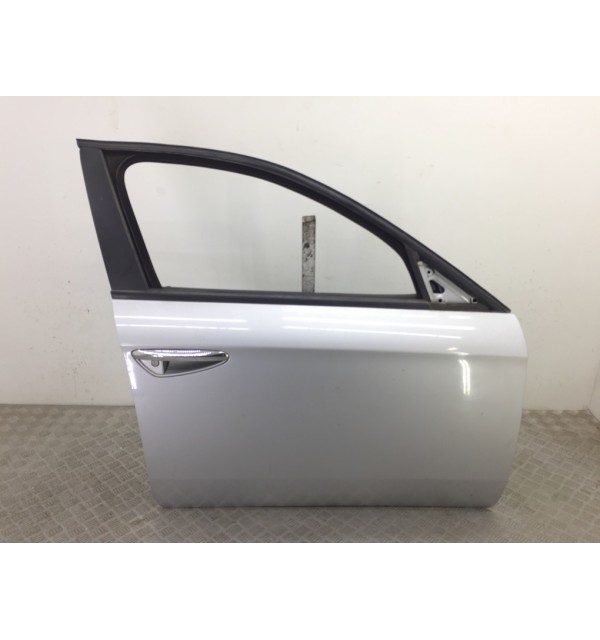 Дверь передняя правая бу для Alfa Romeo 159  1.9 JTD,  2006 г. бу контрактные купить в Спб