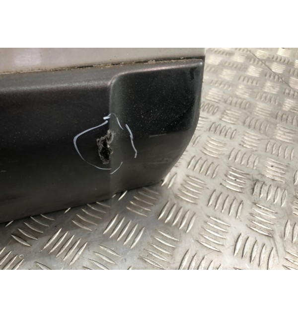 Дверь передняя правая бу для Hyundai Santa Fe  2.0 CRDi,  2004 г.