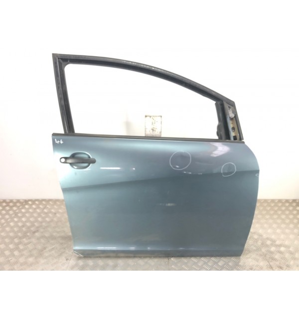 Дверь передняя правая бу для Seat Altea  1.6 i,  2006 г. бу контрактные купить в Спб