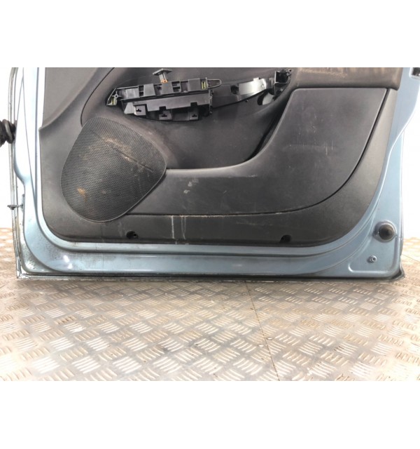 Дверь передняя правая бу для Seat Altea  1.6 i,  2006 г. бу контрактные купить в Спб