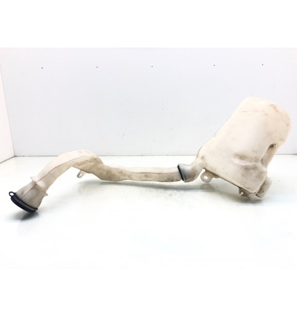 Бачок омывателя бу для Peugeot 207  1.4 i,  2007 г. бу контрактные купить в Спб