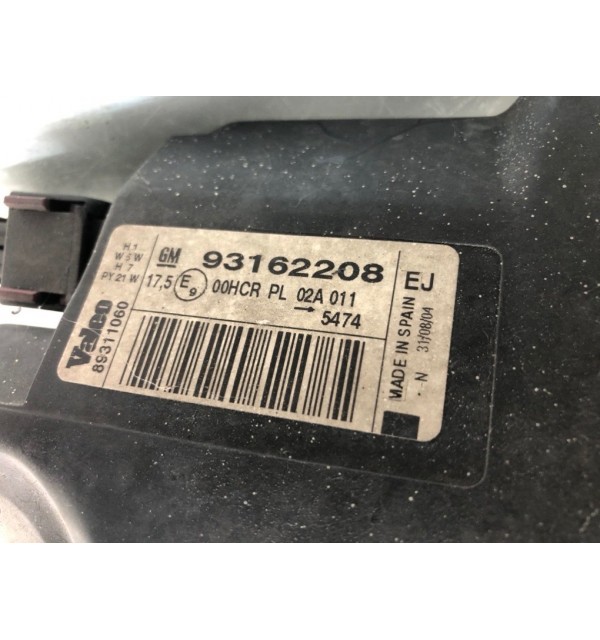 Фара правая бу для Opel Tigra B 1.4 i,  2004 г. бу контрактные купить в Спб