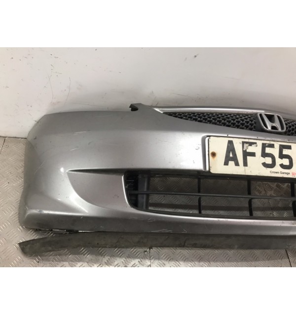 Бампер передний бу для Honda Jazz  1.3 i,  2005 г. бу контрактные купить в Спб