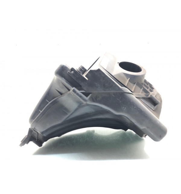 Корпус воздушного фильтра бу для BMW 1 E87/E81/E82/E88 1.6 i,  2005 г. бу контрактные купить в Спб
