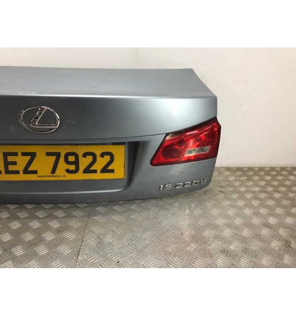 Крышка багажника бу для Lexus IS  2.2 TD,  2006 г. бу контрактные купить в Спб