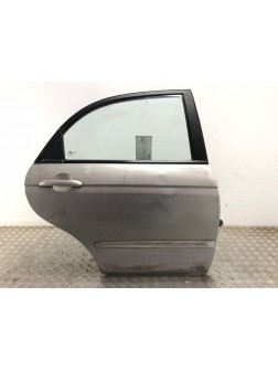 Дверь задняя правая бу для Kia Cerato  2.0 i,  2005 г.