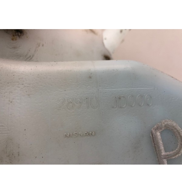 Бачок омывателя бу для Nissan Qashqai+2  2.0 DCi,  2010 г. бу контрактные купить в Спб