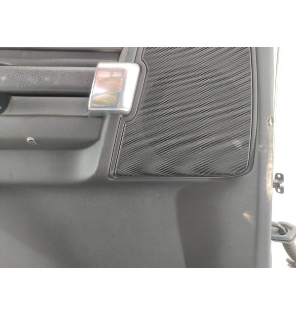 Дверь задняя левая бу для Land Rover Discovery 4 2.7 TD,  2010 г. бу контрактные купить в Спб