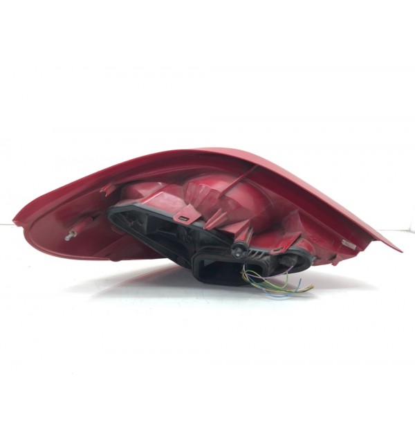 Фонарь задний правый бу для Peugeot 207 CC 1.6 HDi,  2007 г. бу контрактные купить в Спб