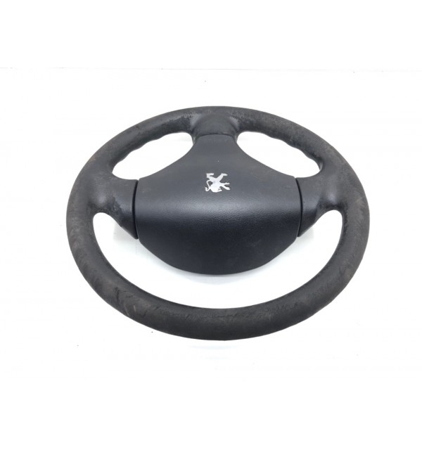 Руль бу для Peugeot 206  1.4 i,  2004 г. бу контрактные купить в Спб