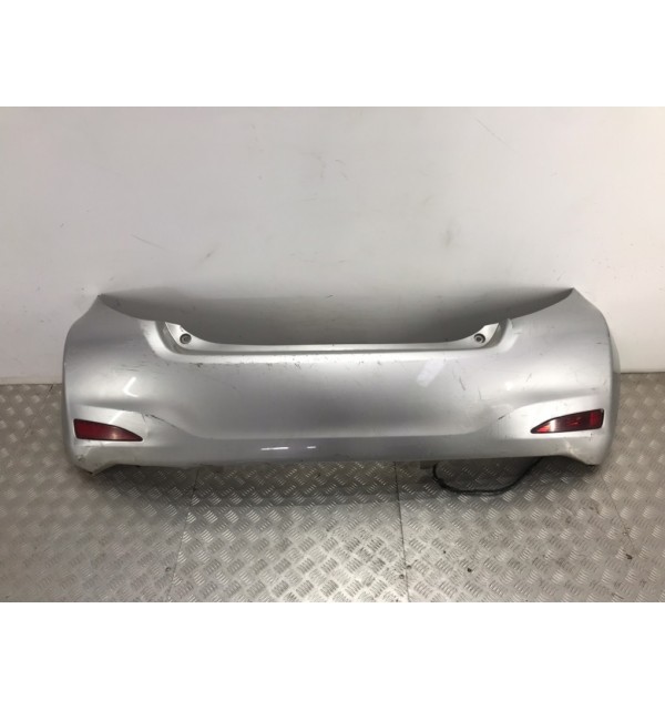 Бампер задний бу для Toyota Yaris XP130 1.3 i,  2011 г. бу контрактные купить в Спб