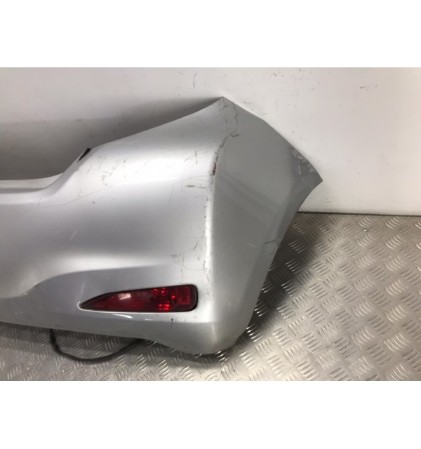 Бампер задний бу для Toyota Yaris XP130 1.3 i,  2011 г. бу контрактные купить в Спб