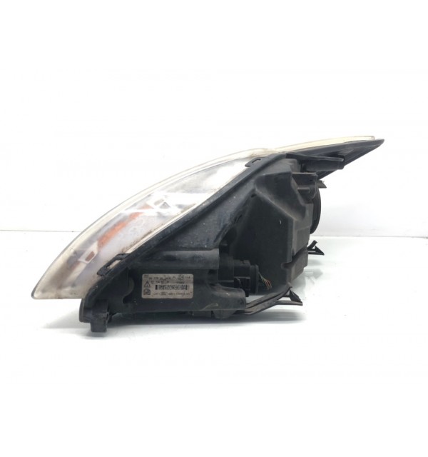 Фара правая бу для Ford Focus 2 1.6 TDCi,  2008 г. бу контрактные купить в Спб