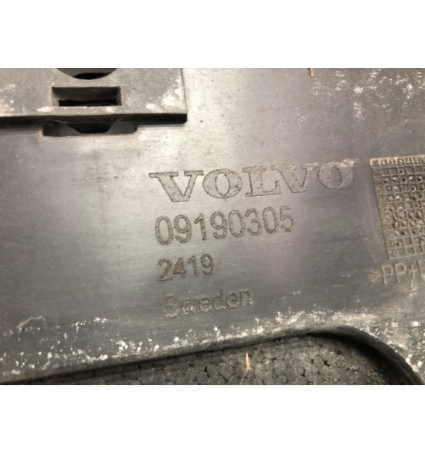Бампер передний бу для Volvo V70  2.3 Ti,  2001 г. бу контрактные купить в Спб