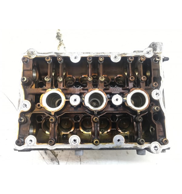 Головка блока цилиндров бу для Audi A4 B6 3.0 i,  2002 г.
