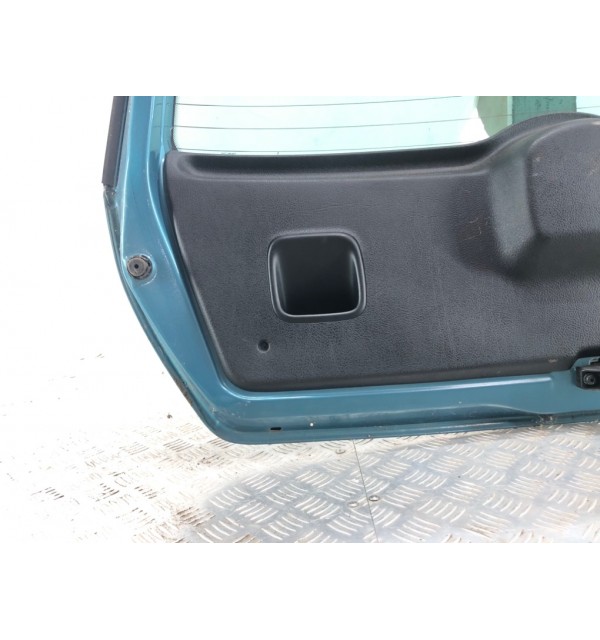 Крышка багажника бу для Renault Clio 2 1.2 i,  2003 г. бу контрактные купить в Спб