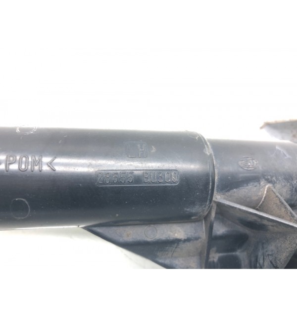 Форсунка омывателя фар бу для Nissan Almera Tino  2.0 i,  2002 г. бу контрактные купить в Спб