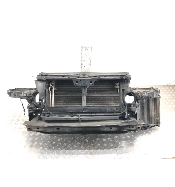 Панель передняя (телевизор) бу для Volkswagen Touareg  2.5 TDi,  2007 г. бу контрактные купить в Спб