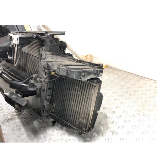 Панель передняя (телевизор) бу для Volkswagen Touareg  2.5 TDi,  2007 г. бу контрактные купить в Спб