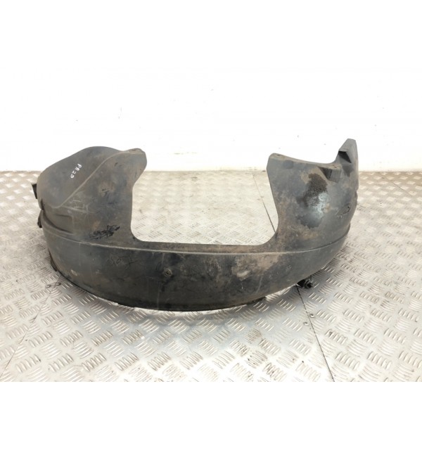 Защита арок передняя правая (подкрылок) бу для Ford Fiesta 5 1.4 i,  2004 г. бу контрактные купить в Спб