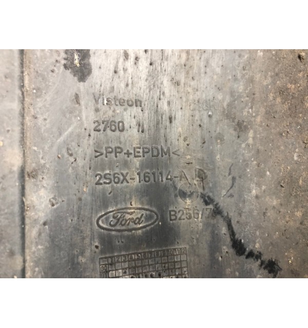 Защита арок передняя правая (подкрылок) бу для Ford Fiesta 5 1.4 i,  2004 г. бу контрактные купить в Спб