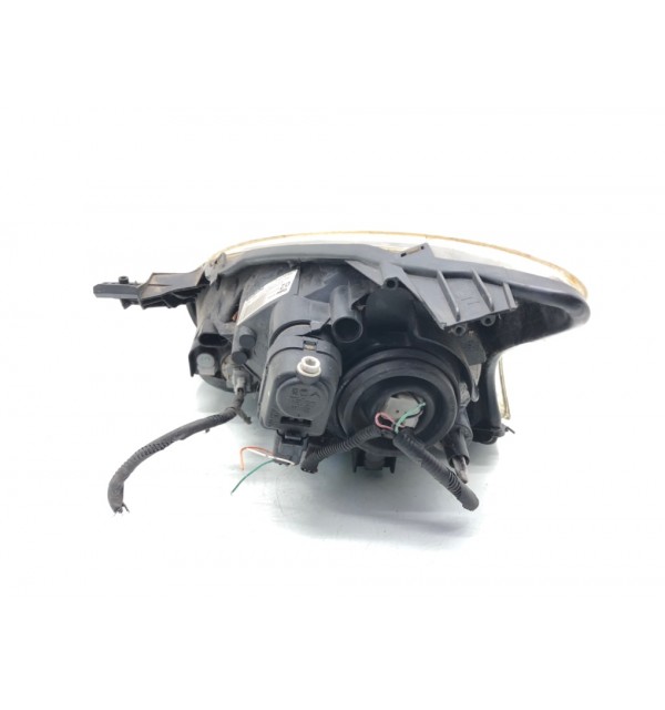 Фара правая бу для Toyota Aygo  1.0 i,  2007 г. бу контрактные купить в Спб