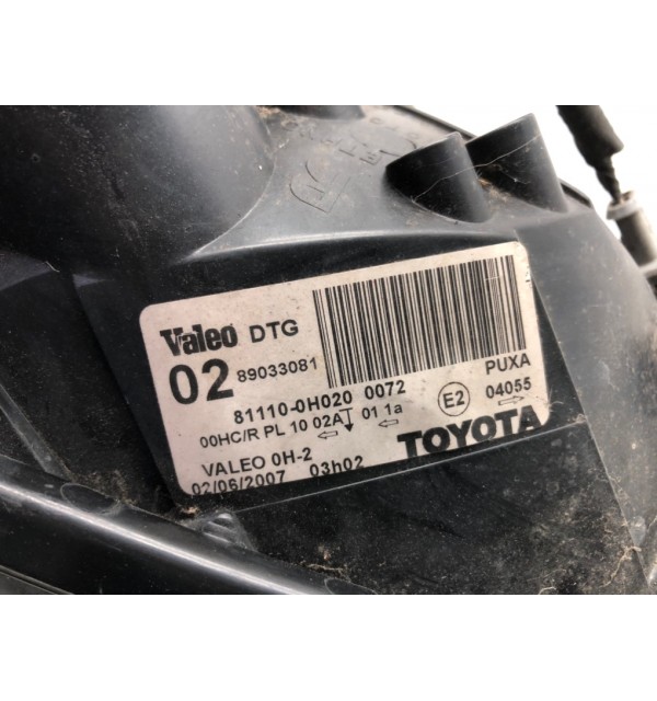 Фара правая бу для Toyota Aygo  1.0 i,  2007 г. бу контрактные купить в Спб
