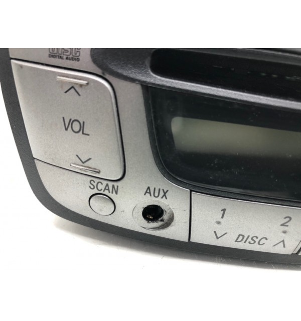 Магнитола бу для Toyota Aygo  1.0 i,  2010 г. бу контрактные купить в Спб
