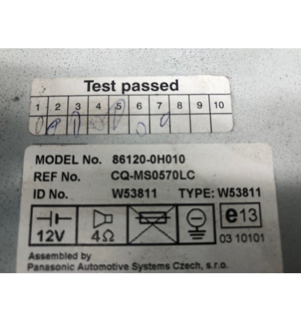 Магнитола бу для Toyota Aygo  1.0 i,  2010 г. бу контрактные купить в Спб