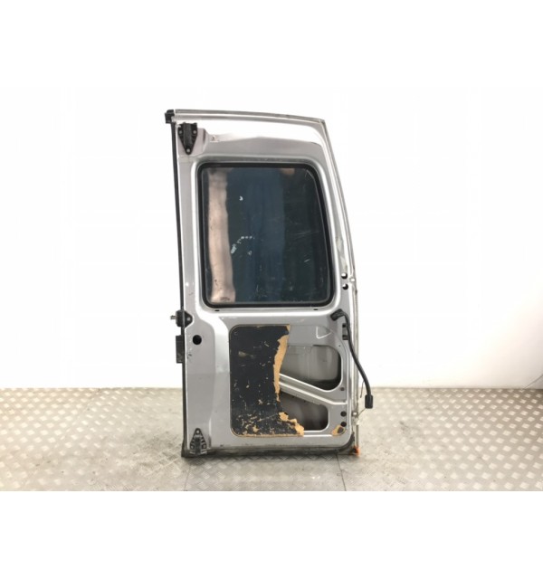Дверь задняя распашная левая бу для Peugeot Expert  2.0 HDi,  2006 г. бу контрактные купить в Спб