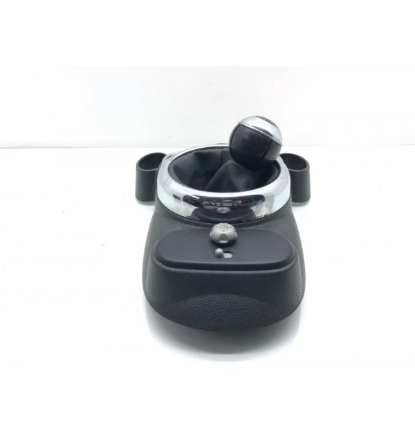 Консоль салона (кулисная часть) бу для Mini One R50 1.6 i,  2005 г. бу контрактные купить в Спб