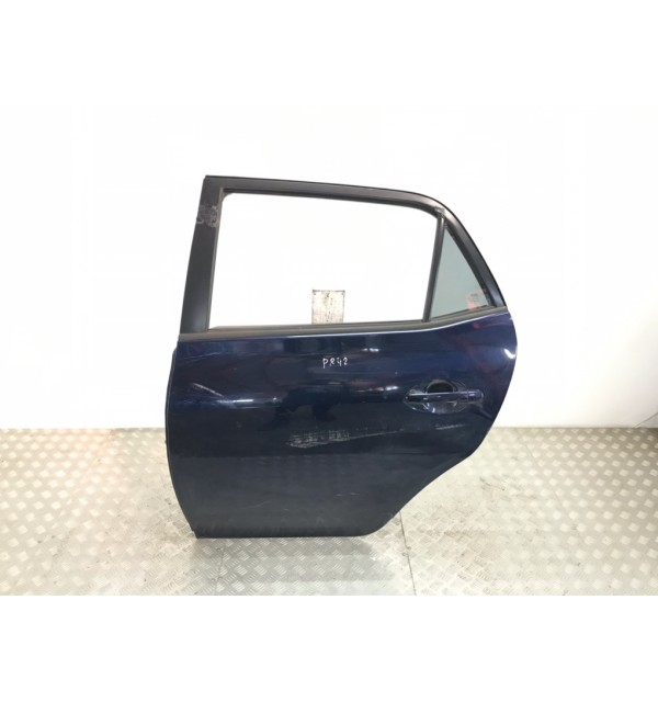Дверь задняя левая бу для Toyota Auris  1.4 D-4D,  2008 г. бу контрактные купить в Спб