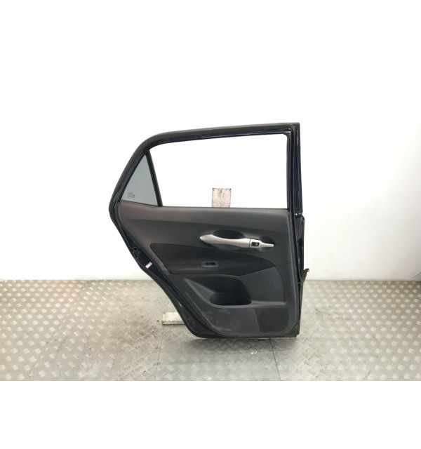 Дверь задняя левая бу для Toyota Auris  1.4 D-4D,  2008 г. бу контрактные купить в Спб