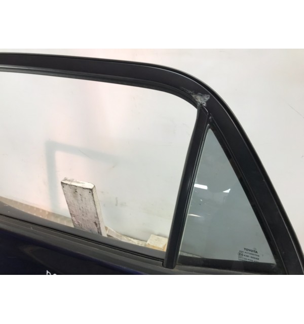 Дверь задняя левая бу для Toyota Auris  1.4 D-4D,  2008 г. бу контрактные купить в Спб