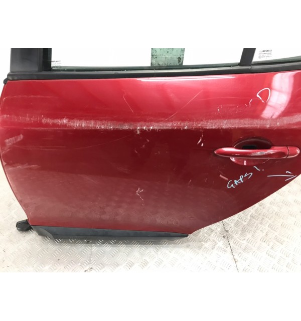 Дверь задняя левая бу для Renault Megane  1.6 i,  2009 г. бу контрактные купить в Спб