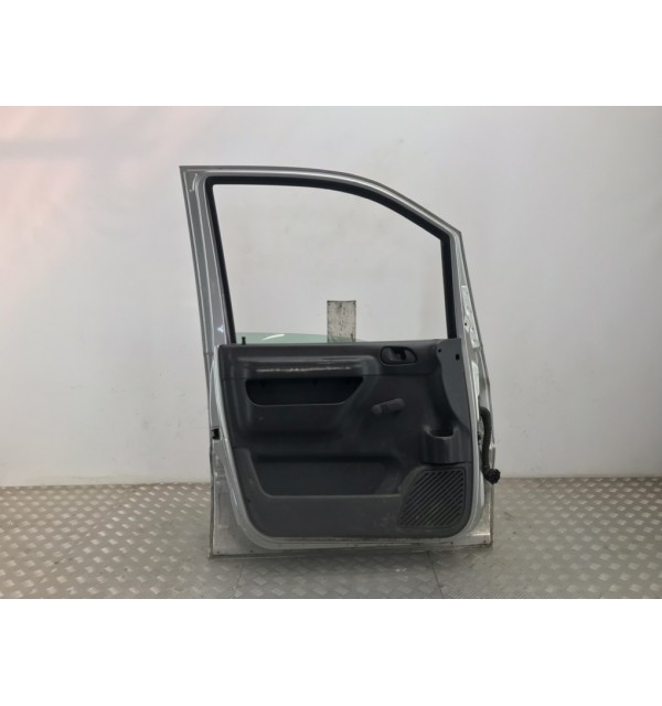 Дверь передняя левая бу для Peugeot Expert  2.0 HDi,  2006 г. бу контрактные купить в Спб