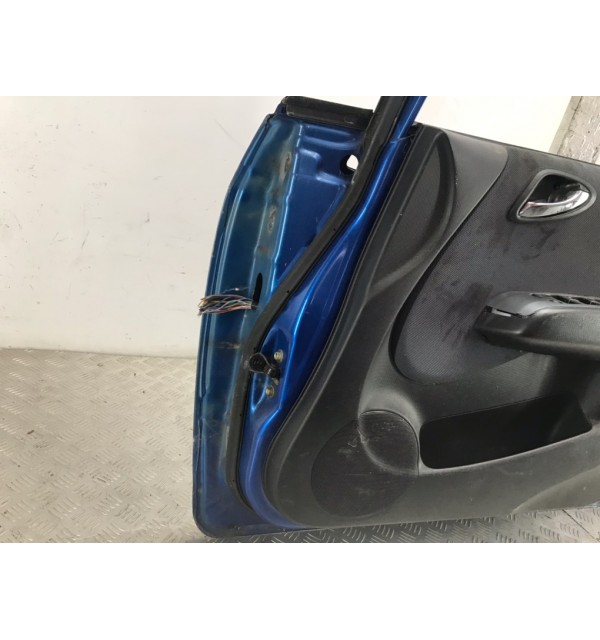 Дверь передняя правая бу для Honda Jazz  1.3 i,  2004 г. бу контрактные купить в Спб