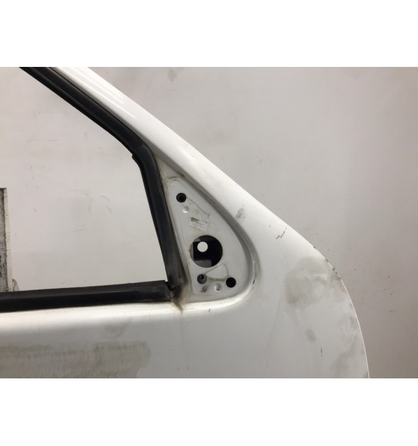 Дверь передняя правая бу для Renault Kangoo  1.5 DCi,  2005 г. бу контрактные купить в Спб